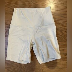 White 6” Lululemon Align shorts